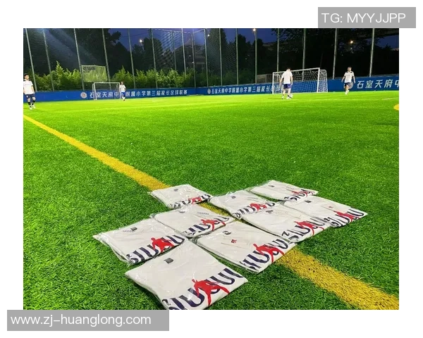 从球场到荣耀巅峰 足球星视界10月22日解读绿茵新势力